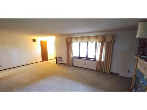 330 9th St, Westbrook, MN 56183 photo 2