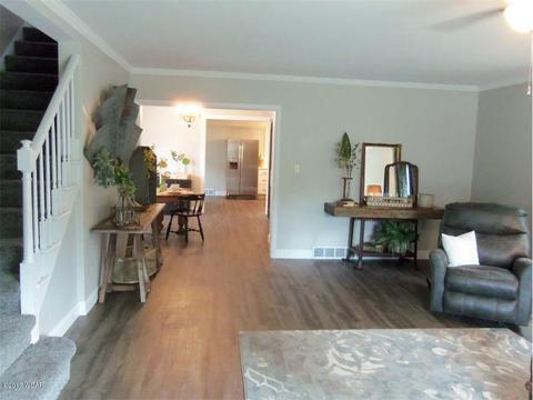 403 W 5th St, Morris, MN 56267 photo 3