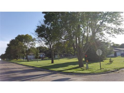 343 E Rowena St, Ivanhoe, MN 56142 photo 4