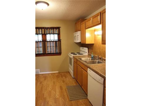 631 Soucy Dr, Marshall, MN 56258 photo 2