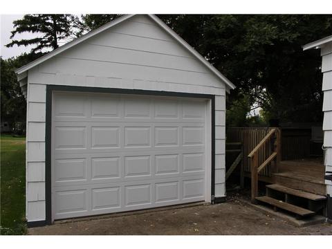 631 Soucy Dr, Marshall, MN 56258 photo 12