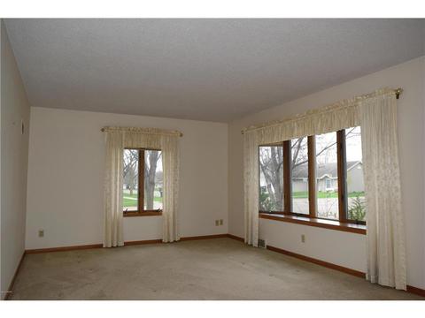 310 E 3rd St, Minneota, MN 56264 photo 2
