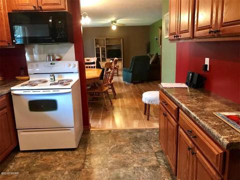 405 Lawrence St, Marshall, MN 56258 photo 4