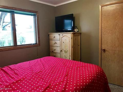 405 Lawrence St, Marshall, MN 56258 photo 12