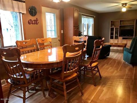 405 Lawrence St, Marshall, MN 56258 photo 6