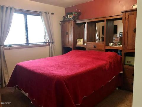 405 Lawrence St, Marshall, MN 56258 photo 9