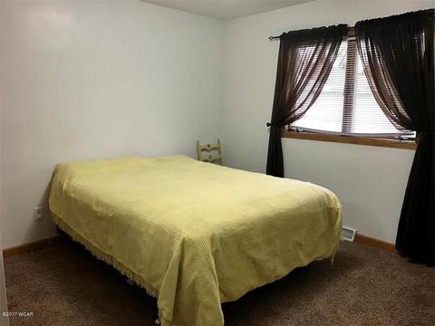 405 Lawrence St, Marshall, MN 56258 photo 13