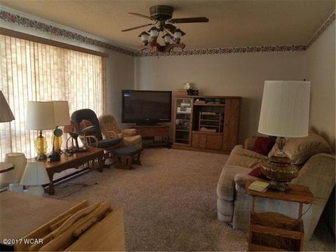 440 E 3rd Ave, Franklin, MN 55333 photo 8