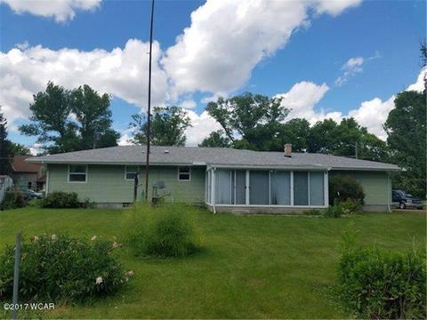 440 E 3rd Ave, Franklin, MN 55333 photo 4