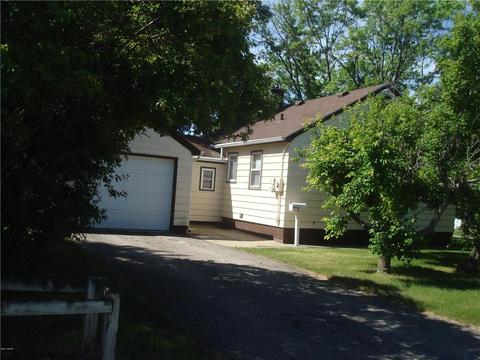 750 N Hering St, Appleton, MN 56208 photo 2