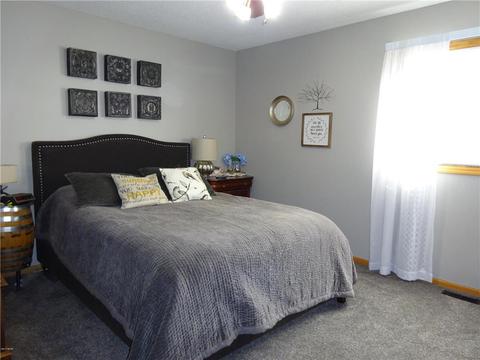 1205 Patricia Ct, Marshall, MN 56258 photo 6