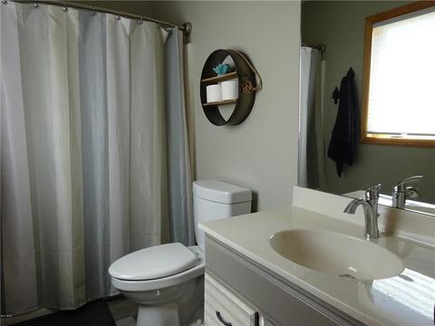 1205 Patricia Ct, Marshall, MN 56258 photo 13