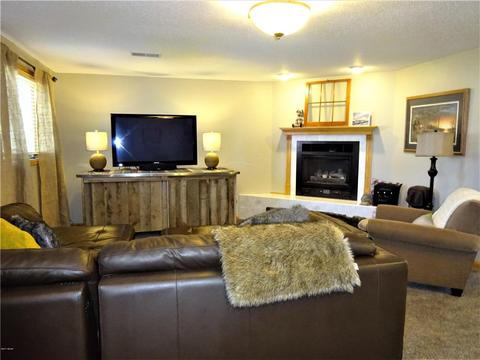 1205 Patricia Ct, Marshall, MN 56258 photo 9