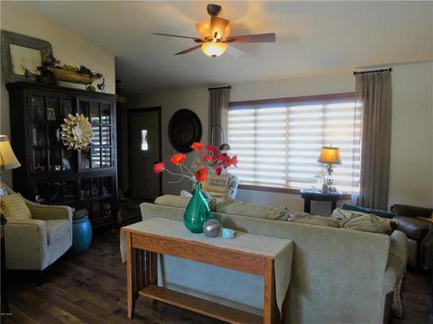 1205 Patricia Ct, Marshall, MN 56258 photo 5