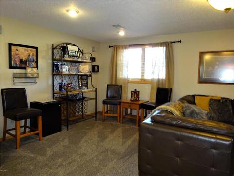 1205 Patricia Ct, Marshall, MN 56258 photo 10