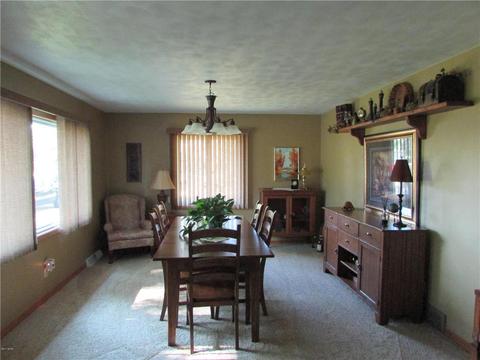 902 8th Ave NE, Pipestone, MN 56164 photo 5