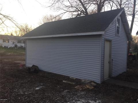 142 3rd Ave, Spicer, MN 56288 photo 5