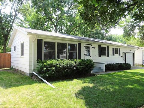 303 George St, Marshall, MN 56258 photo 1