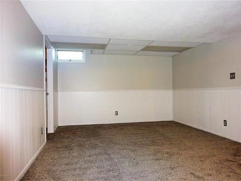 303 George St, Marshall, MN 56258 photo 14