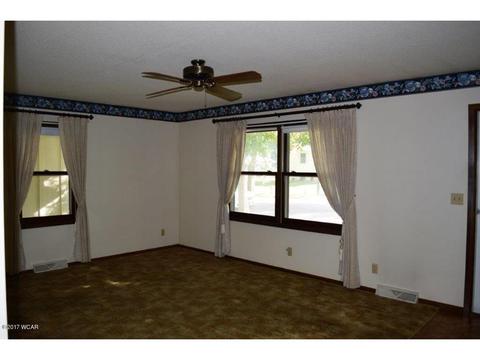 1502 7th St SW, Willmar, MN 56201 photo 4