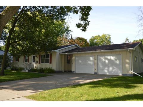 1502 7th St SW, Willmar, MN 56201 photo 2