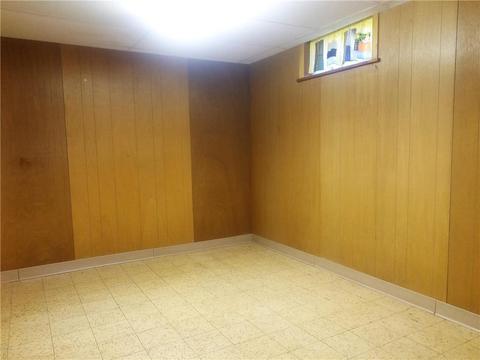 905 Pine Ave, Marshall, MN 56258 photo 15