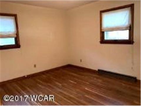 905 Pine Ave, Marshall, MN 56258 photo 9