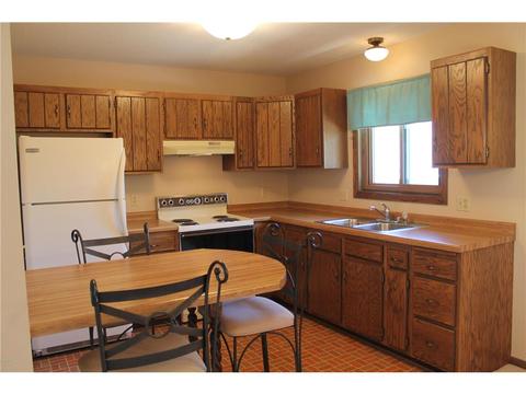 308 26th Ave SW, Willmar, MN 56201 photo 5