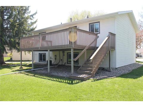 308 26th Ave SW, Willmar, MN 56201 photo 2