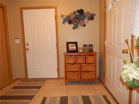 218 Oslo Ave, Marshall, MN 56258 photo 2