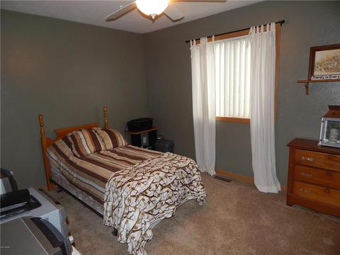 218 Oslo Ave, Marshall, MN 56258 photo 10