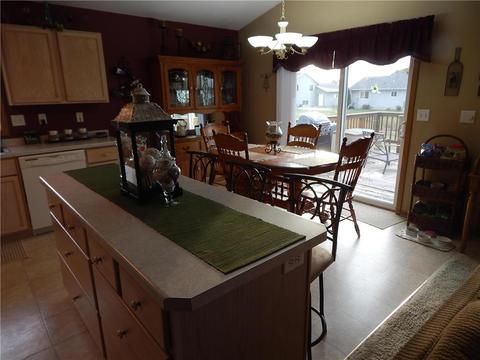 218 Oslo Ave, Marshall, MN 56258 photo 5