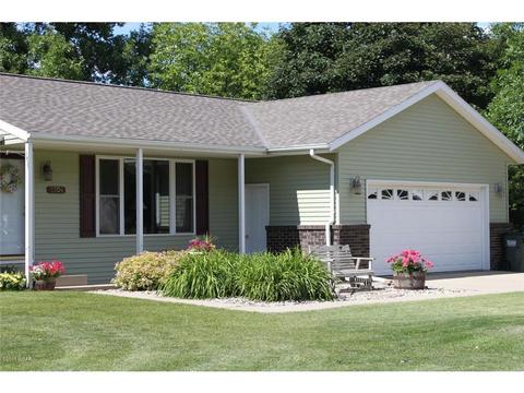 2304 5th Ave SE, Willmar, MN 56201 photo 2