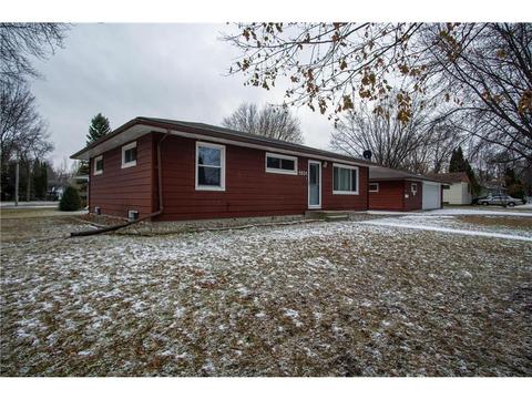 1301 Willmar Ave SW, Willmar, MN 56201 photo 1