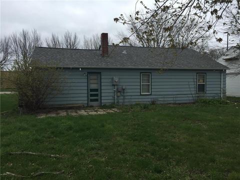 412 E Main St, Marshall, MN 56258 photo 2