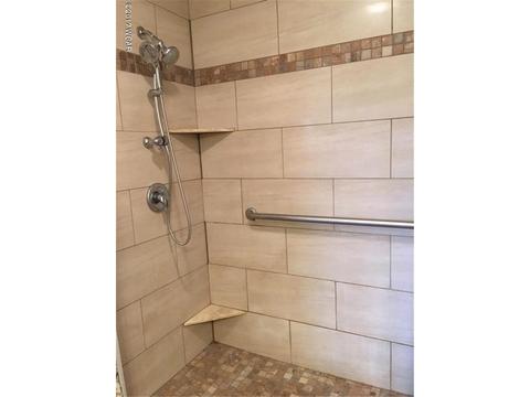 606 Genesis Ave, Marshall, MN 56258 photo 9