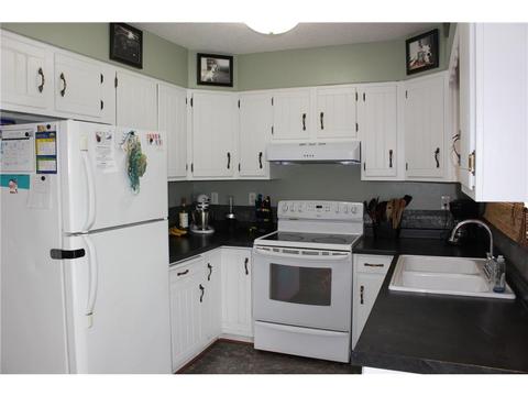 1408 Parkside Dr, Marshall, MN 56258 photo 2