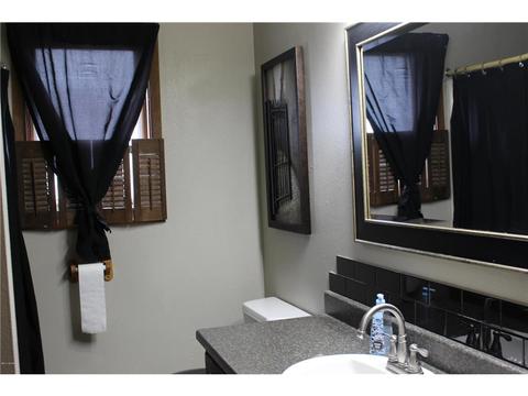 1408 Parkside Dr, Marshall, MN 56258 photo 6