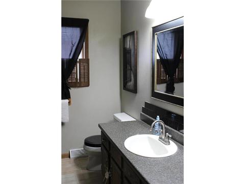 1408 Parkside Dr, Marshall, MN 56258 photo 7
