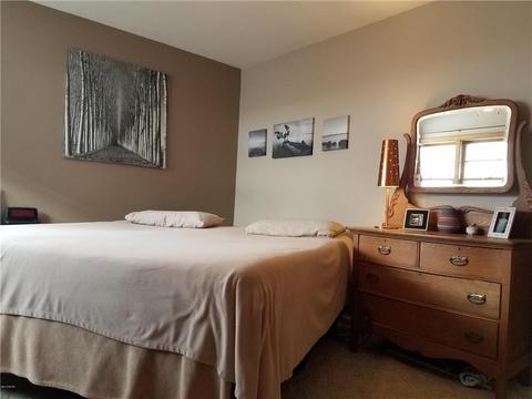 405 N 3rd St, Marshall, MN 56258 photo 7