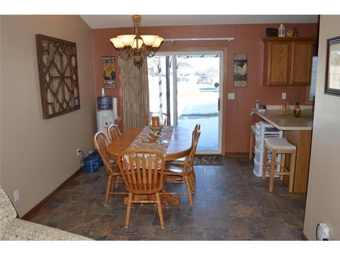 1307 19th Ave SE, Willmar, MN 56201 photo 4
