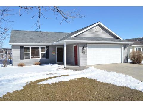 1307 19th Ave SE, Willmar, MN 56201 photo 1