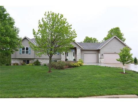 3106 Eagle Ridge Dr W, Willmar, MN 56201 photo 1