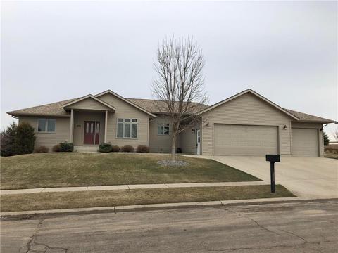 511 Viper Cir, Marshall, MN 56258 photo 1