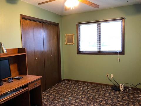 1404 Parkside Dr, Marshall, MN 56258 photo 9