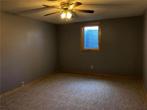 1404 Parkside Dr, Marshall, MN 56258 photo 14
