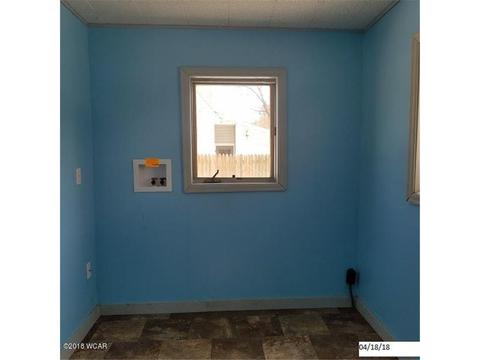 857 Prospect Ave, Windom, MN 56101 photo 3