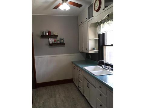 221 E Oak St, Tyler, MN 56178 photo 6