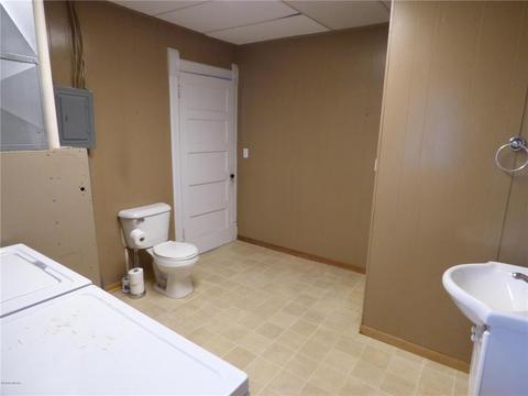 1509 3rd Ave, Windom, MN 56101 photo 19