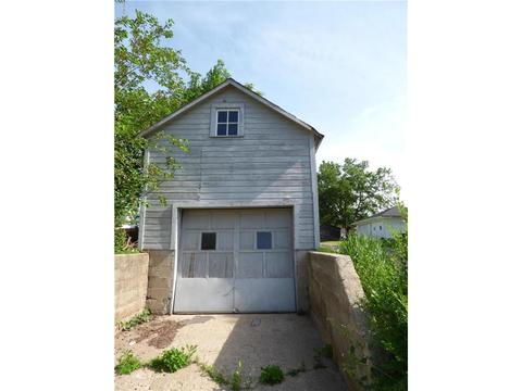 1509 3rd Ave, Windom, MN 56101 photo 22